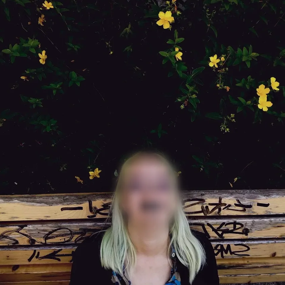 Chantal, 19