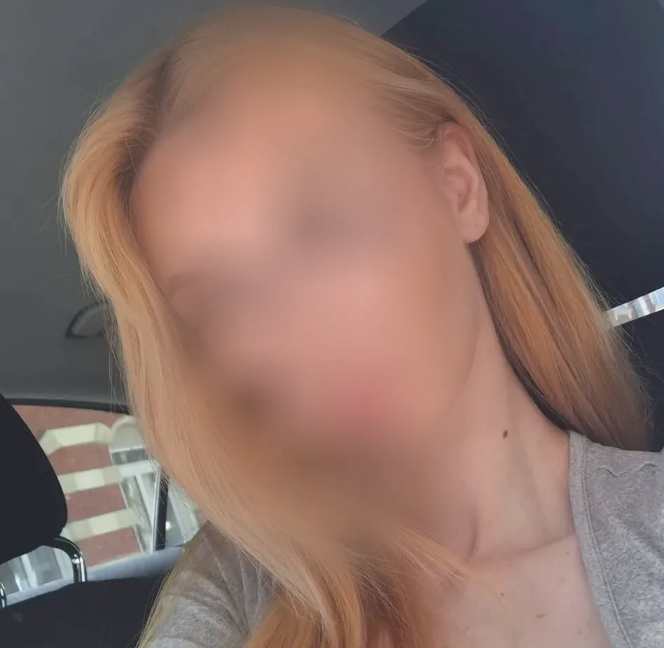 Cynthia, 20
