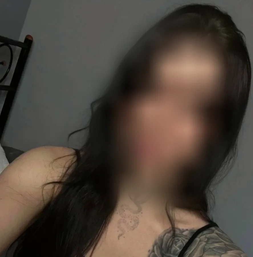 Esmee, 34
