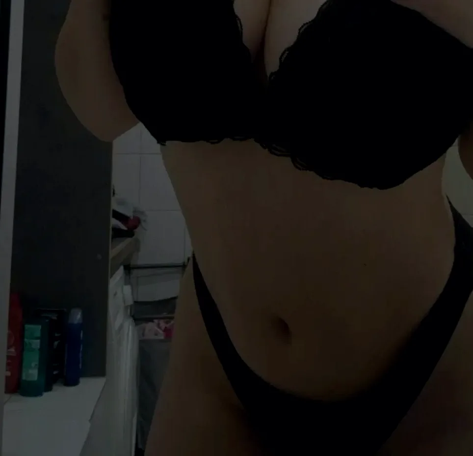Priscilla, 19