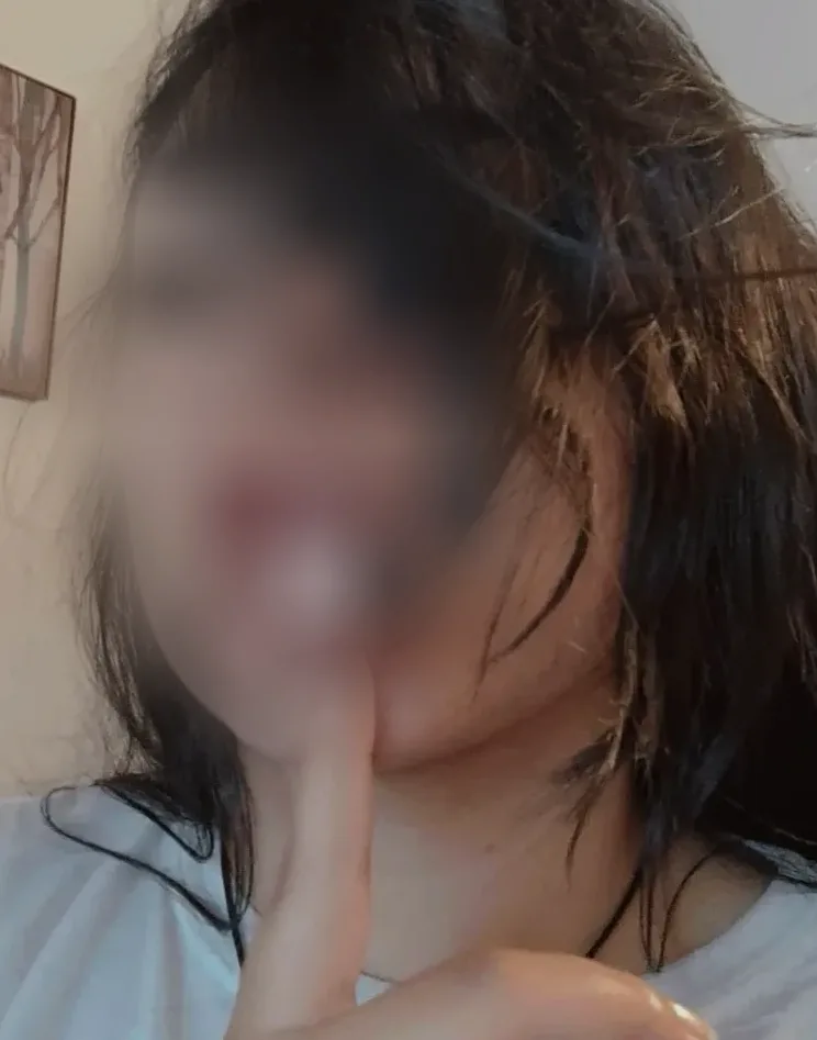 Sabine, 26