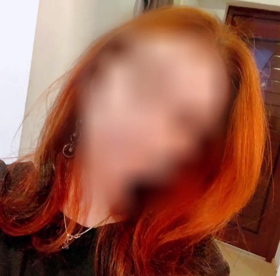Shania, 35