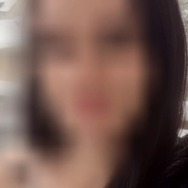 Sofia, 23